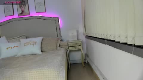 Alessia cruz online show from 02-20-25, 10:27