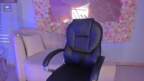 Alessia  online show from 12-12-24, 02:15