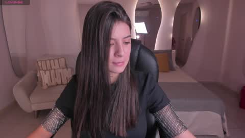 Alessia  online show from 12-18-24, 08:25