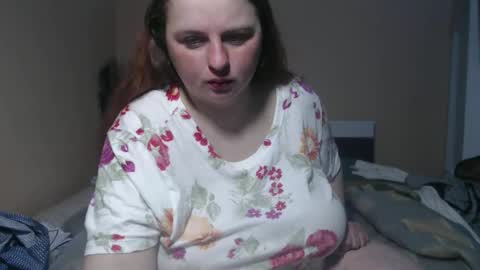 Snapshot of alessianeyl chatting on 03-17-26, 03:33 Alessia online show from 03-17-26, 03:33