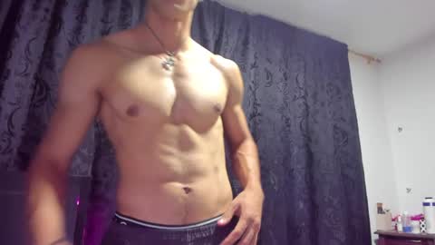 Snapshot of alessio_vale chatting on 04-07-26, 01:28 alessio Vale online show from 04-07-26, 01:28