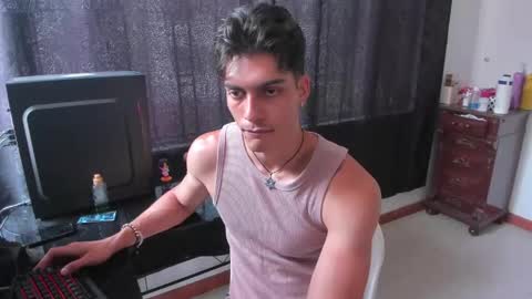 Snapshot of alessio_vale chatting on 04-07-26, 05:35 alessio Vale online show from 04-07-26, 05:35