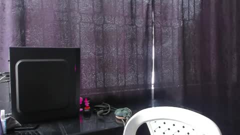 Snapshot of alessio_vale chatting on 04-19-26, 05:23 alessio Vale online show from 04-19-26, 05:23