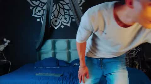 Alessio online show from 12-19-25, 12:12