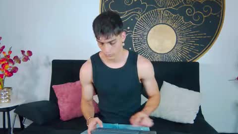 Alessio online show from 02-12-26, 08:04