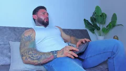 Snapshot of alessrose22 chatting on 06-26-26, 11:20 Aless Rose online show from 06-26-26, 11:20