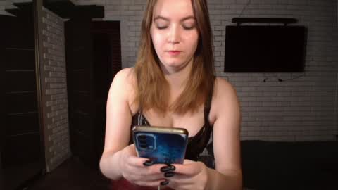 Snapshot of alessssamistress chatting on 02-05-25, 02:37 Alex online show from 02-05-25, 02:37