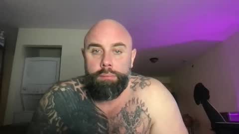 Snapshot of alesterwhite chatting on 02-09-26, 12:36 alesterwhite online show from 02-09-26, 12:36