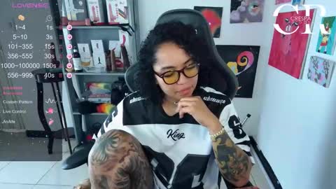 Snapshot of alesyahampton chatting on 09-28-25, 02:11 Crespa Ruidosa online show from 09-28-25, 02:11