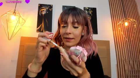 Snapshot of alesziarose chatting on 10-03-25, 07:22 Aleszia online show from 10-03-25, 07:22