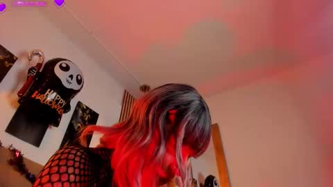 Snapshot of alesziarose chatting on 10-15-25, 08:42 Aleszia online show from 10-15-25, 08:42