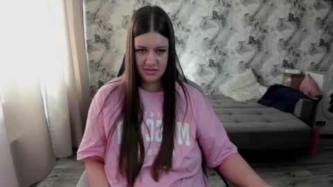 Aletta Oushen online show from 03-11-26, 10:10