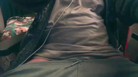 Snapshot of alevil_97 chatting on 05-24-26, 06:07 Alejo online show from 05-24-26, 06:07