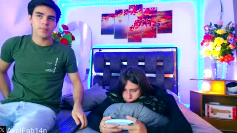 sneider online show from 02-15-25, 07:06