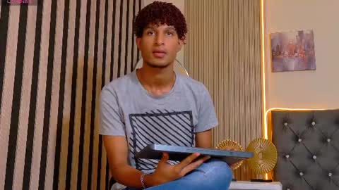 Snapshot of alex_bloom_ chatting on 07-14-26, 07:08 Alexander online show from 07-14-26, 07:08