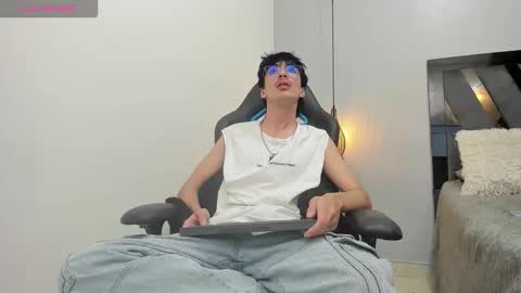 Alex online show from 02-06-26, 03:04