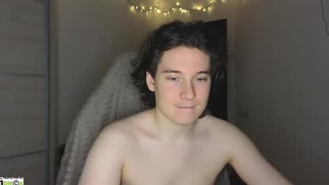 Snapshot of alex_candy_pump chatting on 10-27-25, 06:50 FAVORITE online show from 10-27-25, 06:50