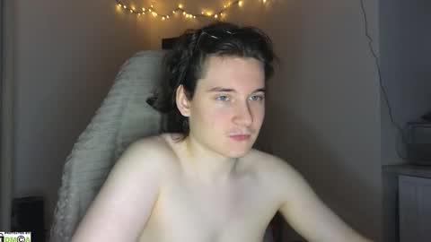 Snapshot of alex_candy_pump chatting on 10-29-25, 06:48 FAVORITE online show from 10-29-25, 06:48