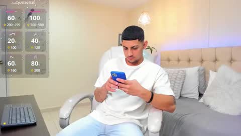 Snapshot of alex_cute77 chatting on 03-05-25, 12:22 alex online show from 03-05-25, 12:22