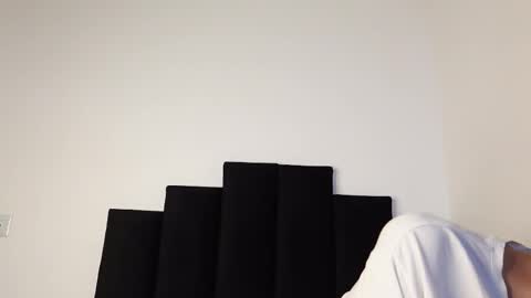 alex_mark_ online show from 09-26-25, 01:48