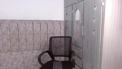 alex online show from 06-04-26, 07:53