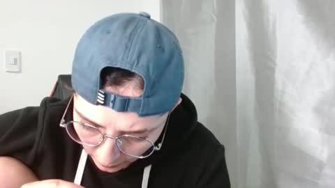 Snapshot of alex_parker07 chatting on 05-14-26, 02:40 Alex Parker online show from 05-14-26, 02:40