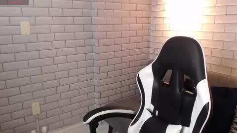 Alex  online show from 03-09-26, 07:40