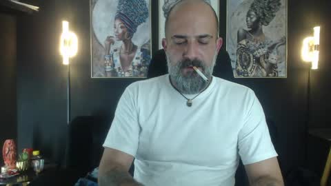 Snapshot of alex_saints_ce chatting on 05-31-26, 01:03 Alex Saints online show from 05-31-26, 01:03
