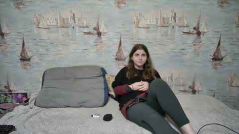 Alex and Sarah online show from 10-18-25, 10:54