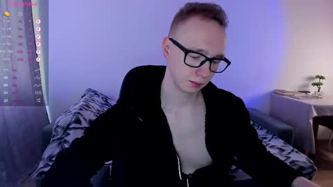 Snapshot of alex_silent chatting on 03-04-25, 10:35 alex_silent online show from 03-04-25, 10:35