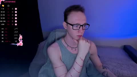 Snapshot of alex_silent chatting on 10-11-25, 12:36 alex_silent online show from 10-11-25, 12:36