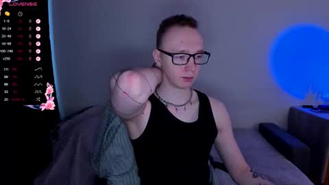 Snapshot of alex_silent chatting on 11-18-25, 09:47 alex_silent online show from 11-18-25, 09:47