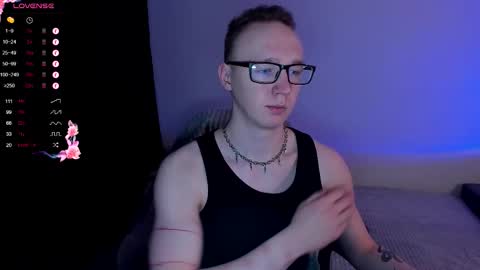 Snapshot of alex_silent chatting on 11-24-25, 11:54 alex_silent online show from 11-24-25, 11:54