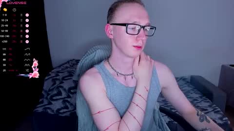 Snapshot of alex_silent chatting on 02-19-26, 01:12 alex_silent online show from 02-19-26, 01:12