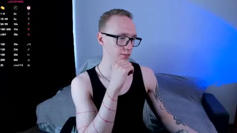 Snapshot of alex_silent chatting on 08-06-26, 12:18 alex_silent online show from 08-06-26, 12:18