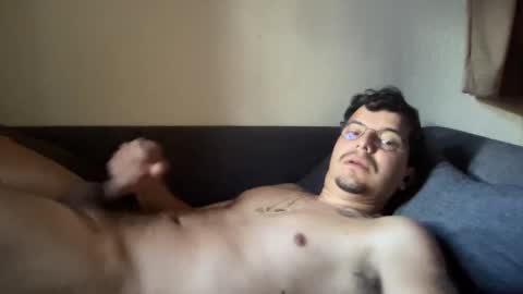 Snapshot of alex_va98 chatting on 03-08-25, 09:28 Alex-Va online show from 03-08-25, 09:28