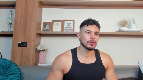 alex_wolf05 online show from 02-18-26, 05:09