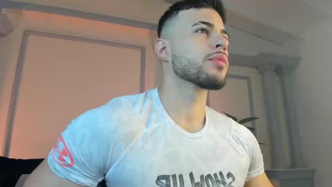 alex_wolf05 online show from 06-12-26, 03:11