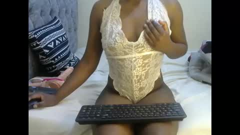 alexa_3909 online show from 09-21-25, 12:34