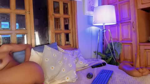 Alexandra  online show from 03-11-25, 07:37