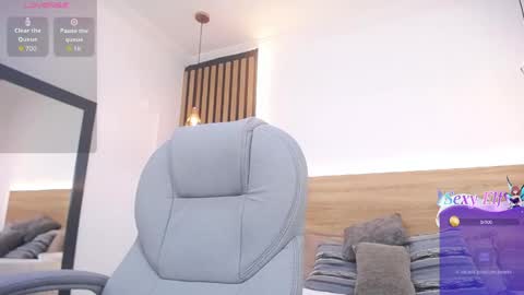 Snapshot of alexa_forbes_ chatting on 05-22-26, 02:40 Alexa Forbes online show from 05-22-26, 02:40