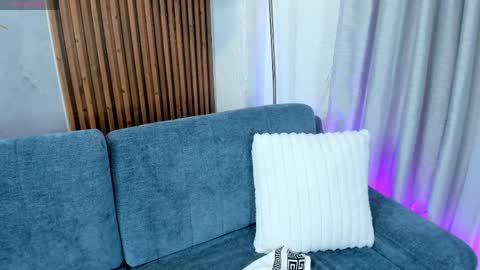 alexa_foxx27 online show from 05-09-26, 07:41