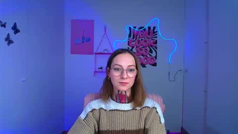 Snapshot of alexa_kittie chatting on 02-10-26, 12:42 Alexa online show from 02-10-26, 12:42