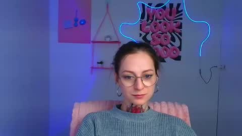 Snapshot of alexa_kittie chatting on 02-15-26, 06:10 Alexa online show from 02-15-26, 06:10