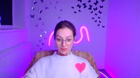 Snapshot of alexa_kittie chatting on 02-19-26, 06:42 Alexa online show from 02-19-26, 06:42