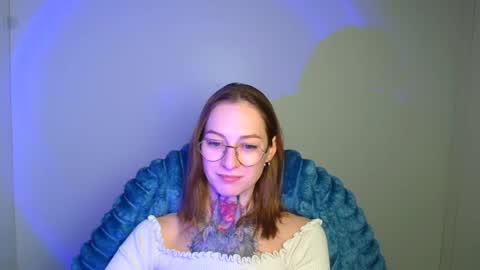 Snapshot of alexa_kittie chatting on 02-24-26, 06:33 Alexa online show from 02-24-26, 06:33