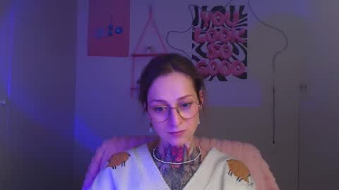 Snapshot of alexa_kittie chatting on 03-12-26, 06:19 Alexa online show from 03-12-26, 06:19