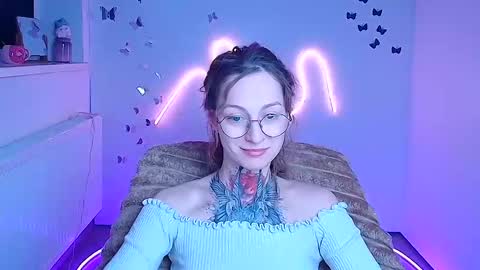 Snapshot of alexa_kittie chatting on 03-25-26, 06:36 Alexa online show from 03-25-26, 06:36