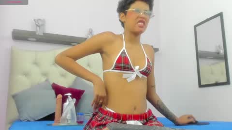 alexa_liss18 online show from 05-08-26, 01:22