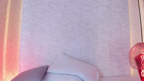 Snapshot of alexa_millers_ chatting on 02-18-26, 05:14 Alexa Millers online show from 02-18-26, 05:14